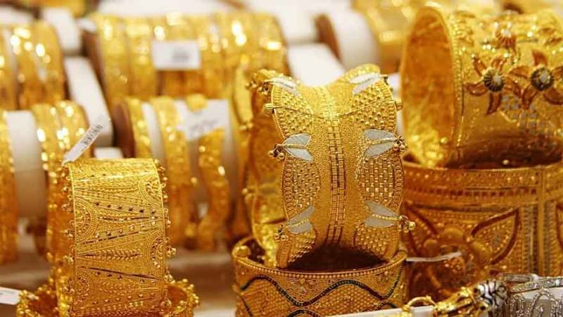 Gold and silver prices decline in local and global markets