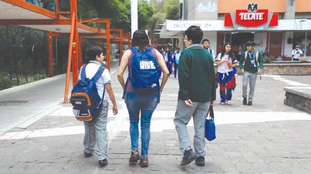 Mexico cancels plans to end school year early for World Cup