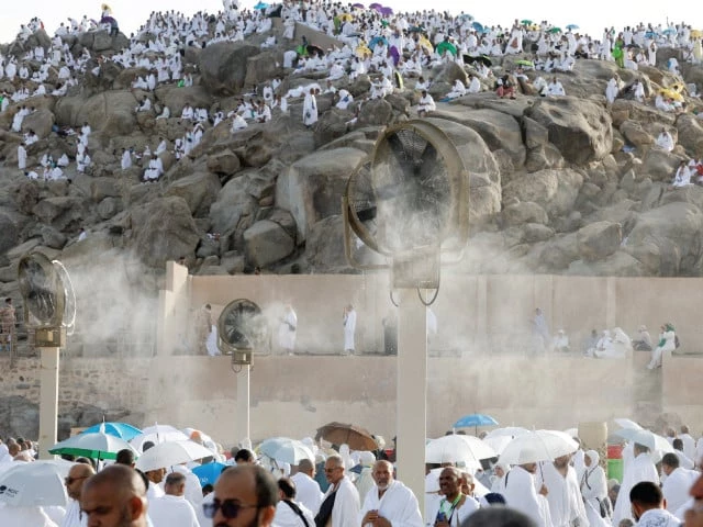 Hajj climaxes with call for unity
