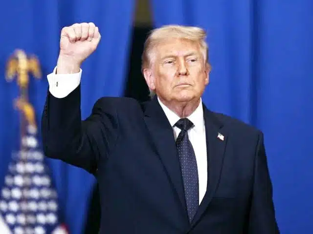 Trump slows push for Iran deal