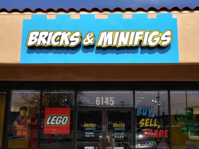 Former Bricks and Minifigs franchise owner speaks out over $200K Lego collection dispute