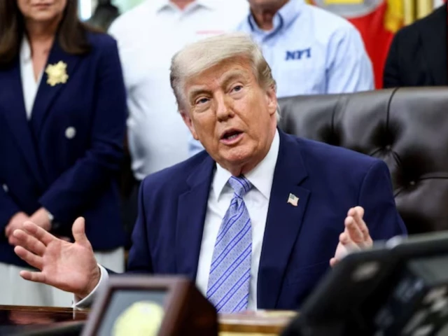 Trump declares himself in perfect health after physical exam