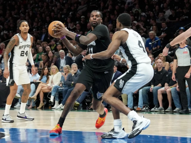 Spurs reach Western finals